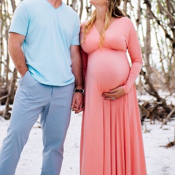 Maxi pink maternity dress - Picture 1 of 7
